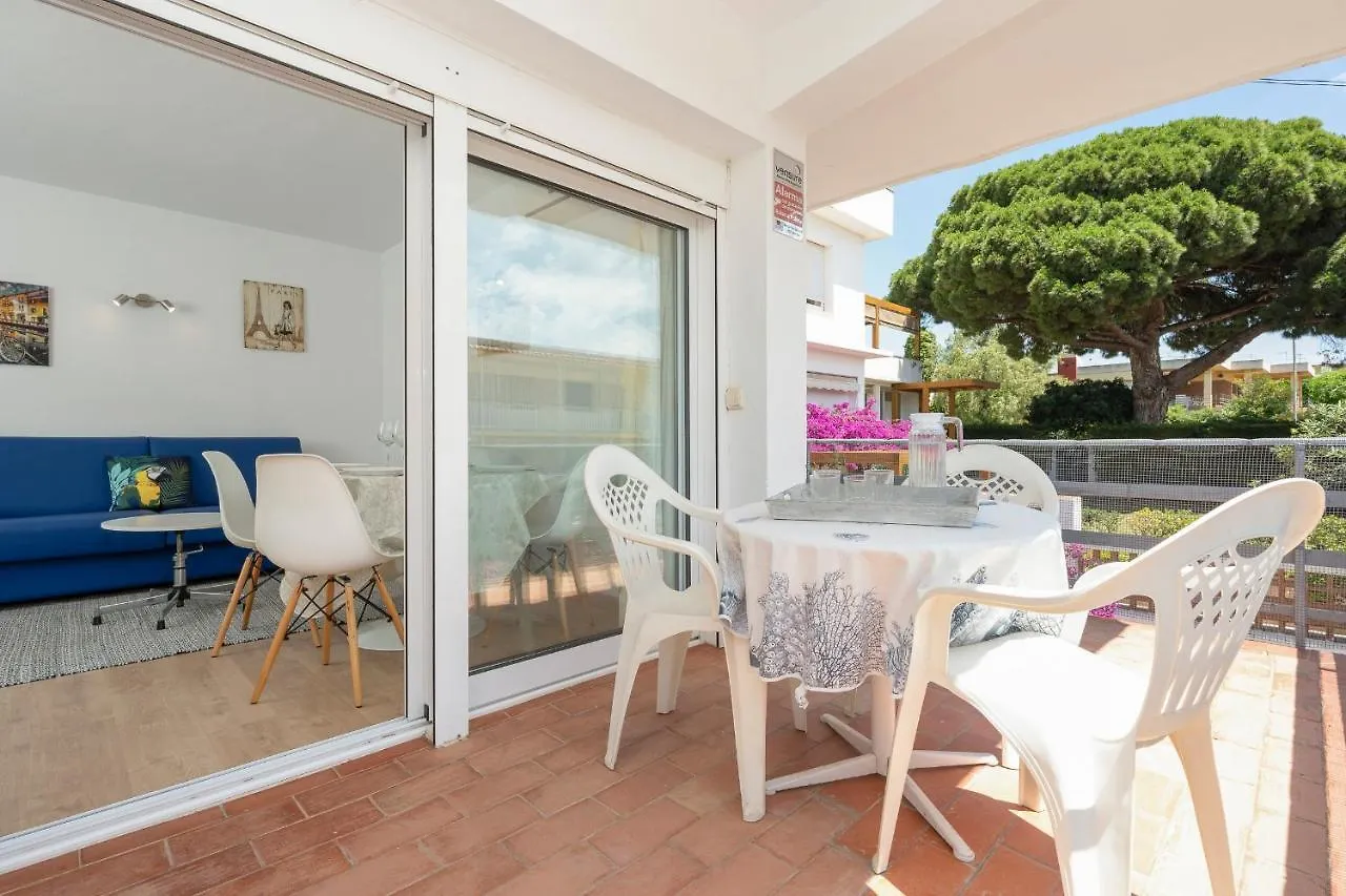 Hauzify I Apartaments Estela 0*, Cambrils España