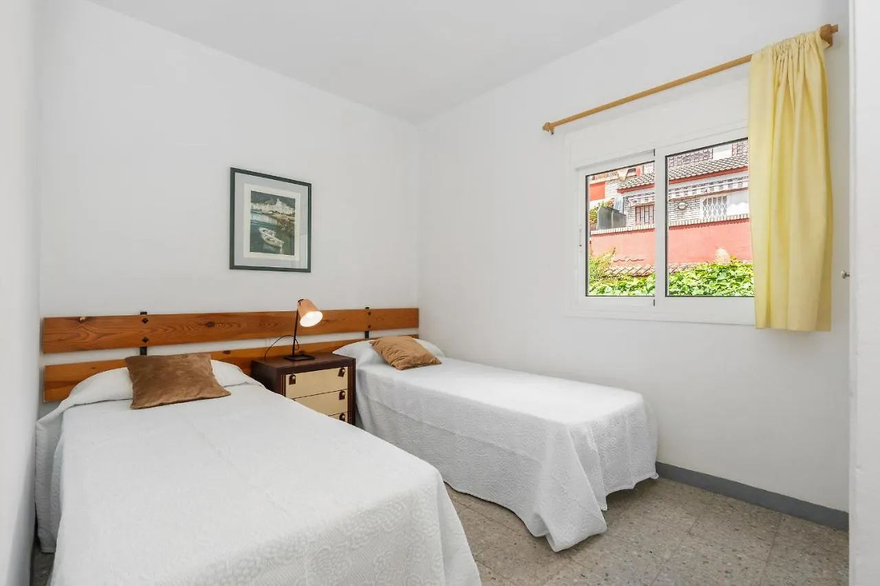 Hauzify I Apartaments Estela 0*, Cambrils